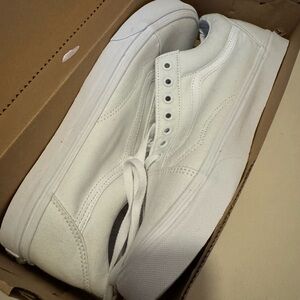 Vans Oldskool White Sneakers